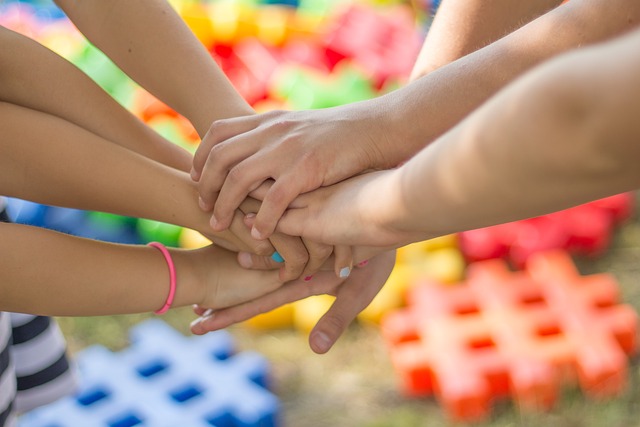 Soñar con niños a upa: una experiencia llena de ternura y alegría